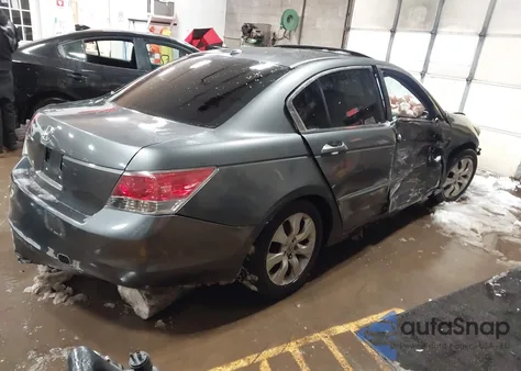 2008 Honda Accord 2.4 Ex-L z USA, uszkodzony, nr VIN 1HGCP26878A003907